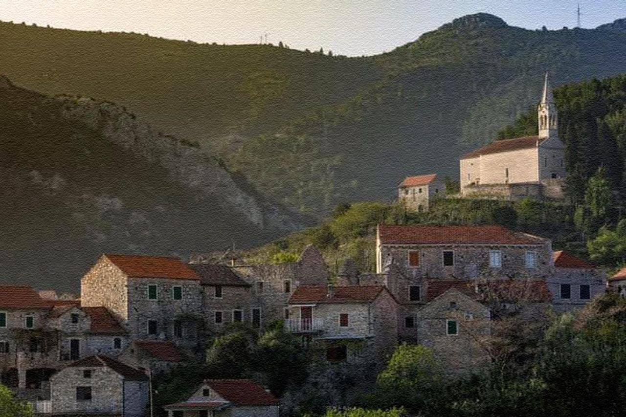 Heritage Apartments Kyra & Fox In Pitve, Hvar Екстер'єр фото