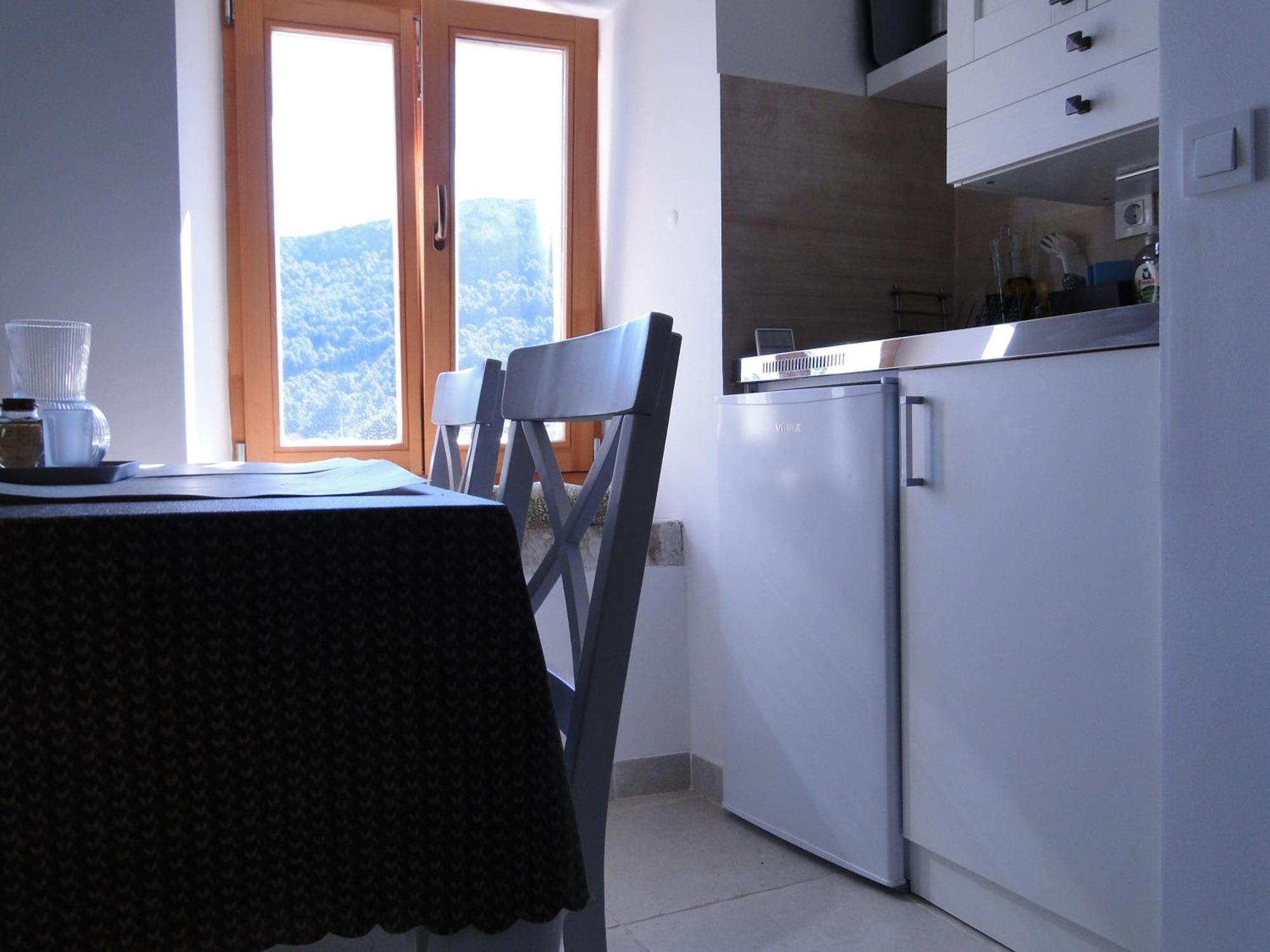 Heritage Apartments Kyra & Fox In Pitve, Hvar Екстер'єр фото