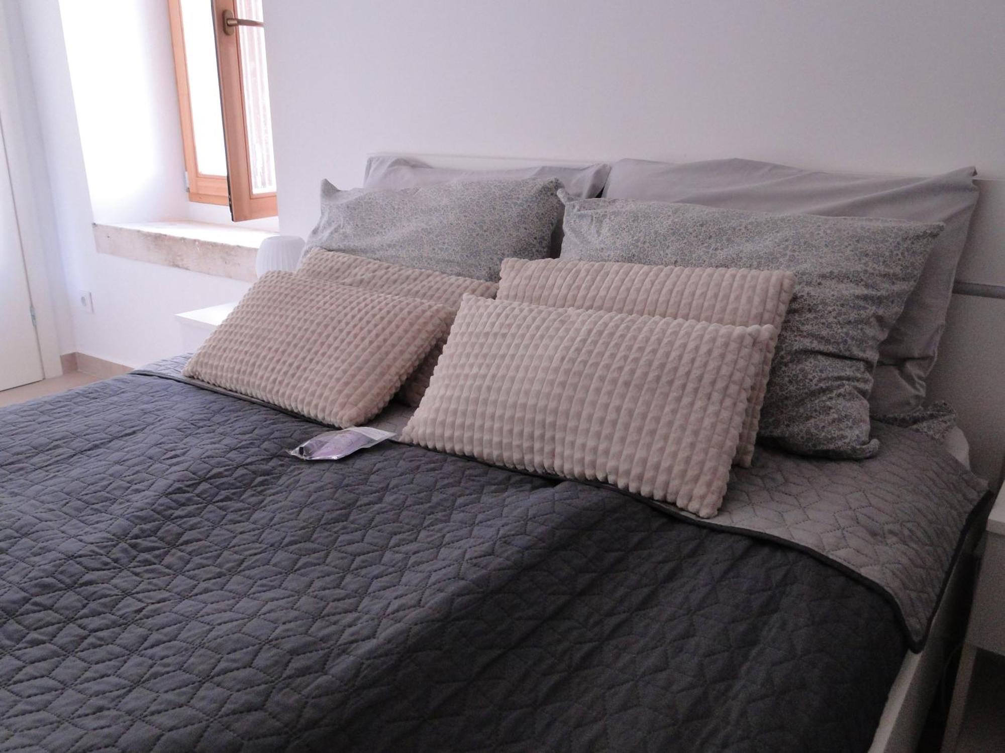 Heritage Apartments Kyra & Fox In Pitve, Hvar Екстер'єр фото