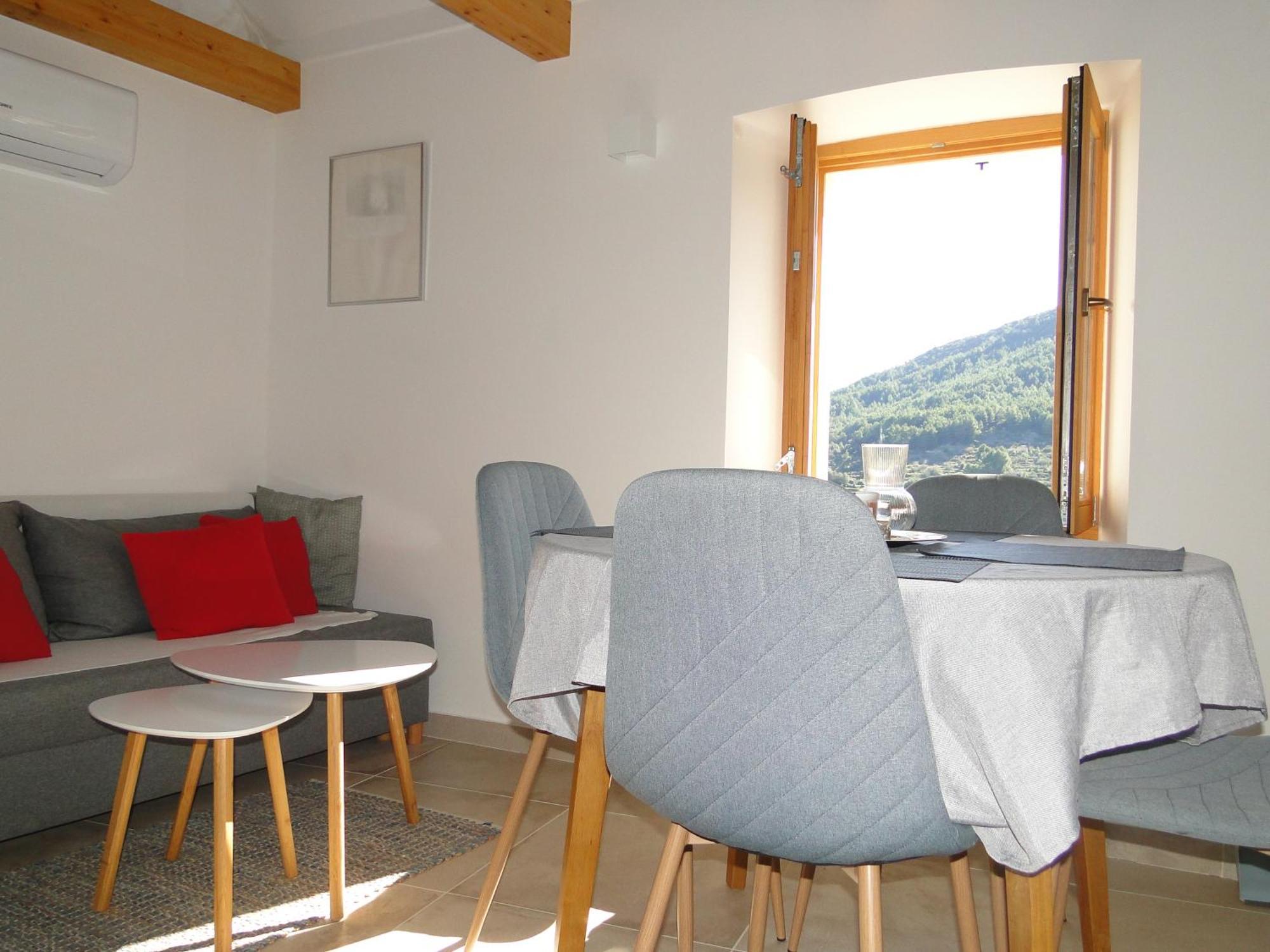 Heritage Apartments Kyra & Fox In Pitve, Hvar Екстер'єр фото