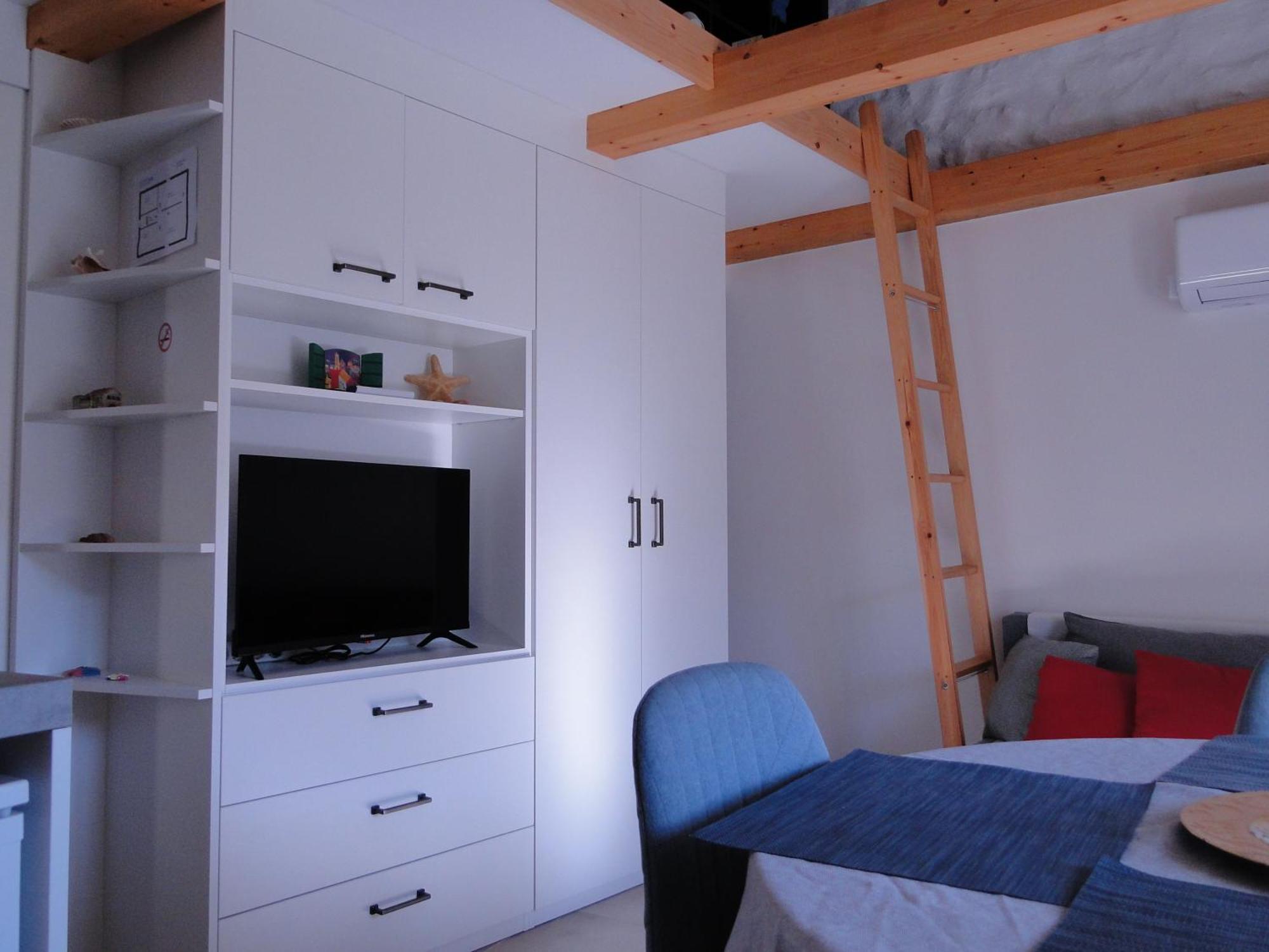 Heritage Apartments Kyra & Fox In Pitve, Hvar Екстер'єр фото
