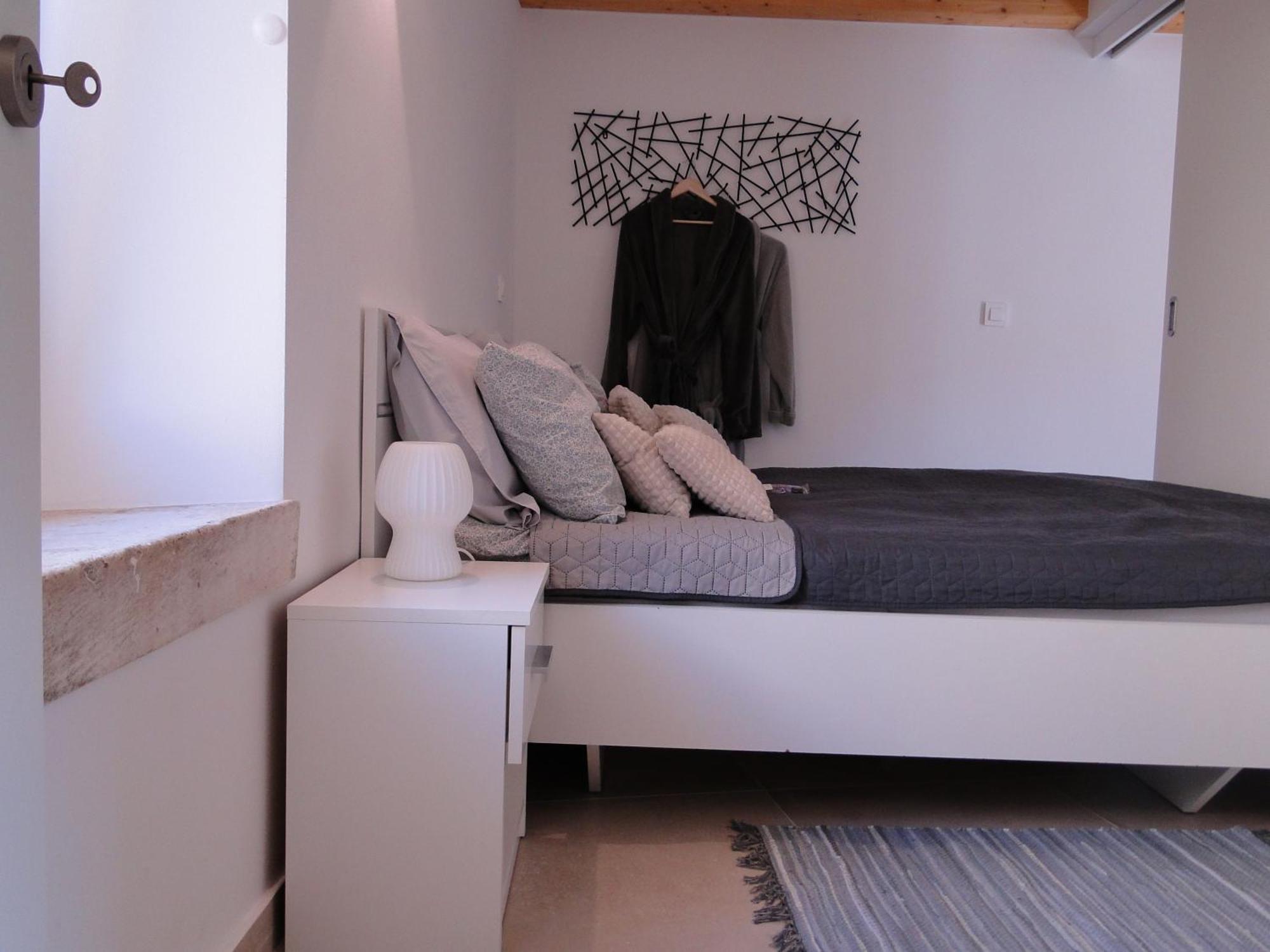 Heritage Apartments Kyra & Fox In Pitve, Hvar Екстер'єр фото